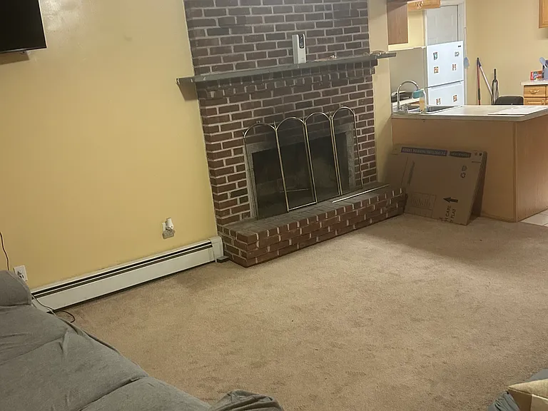 Douglass Dr — Photo 16
