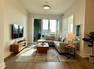 664 Spadina Ave #501, Toronto, ON M5S 2H8