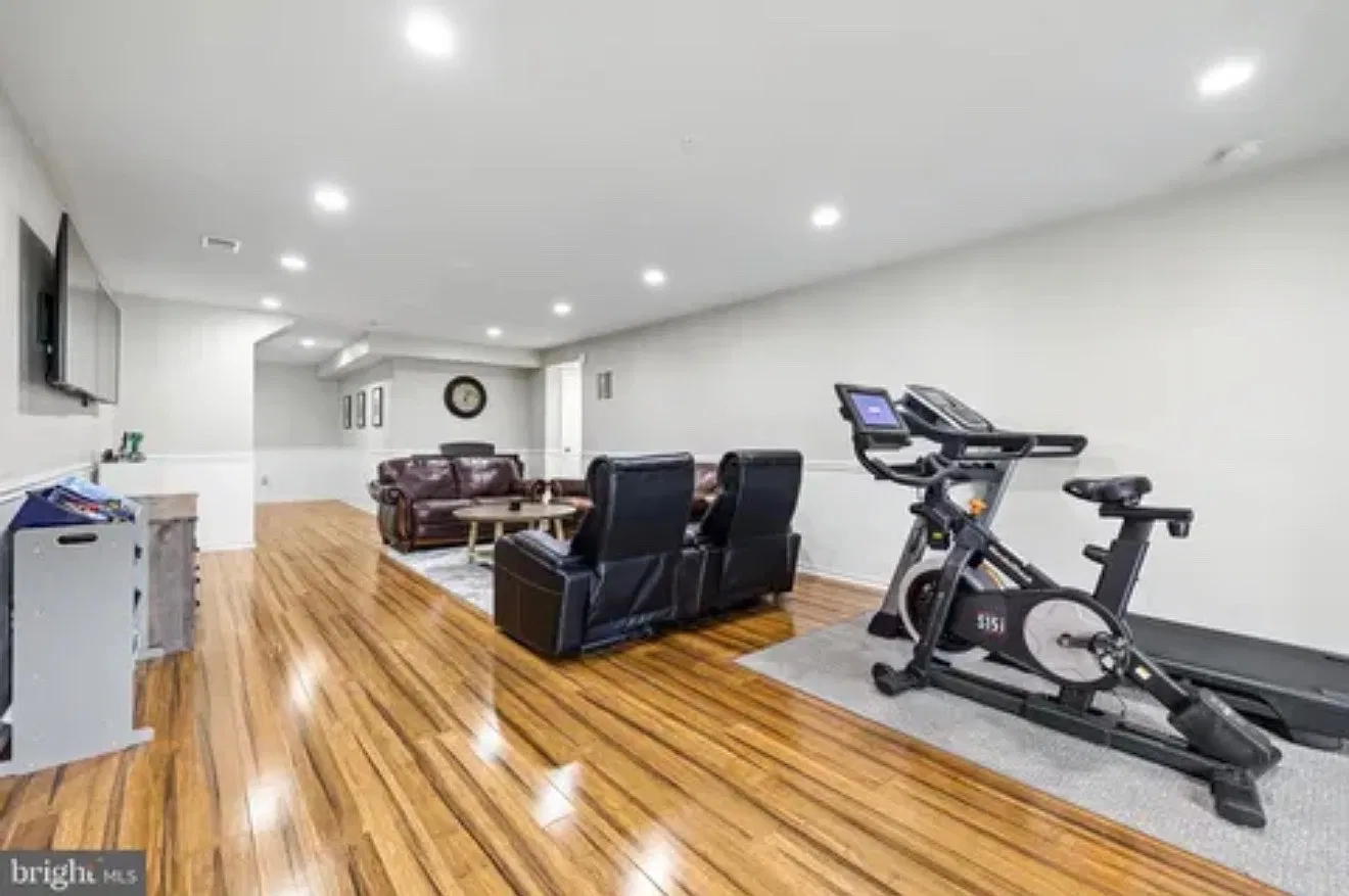 1 bed, $1,800 — Photo 1