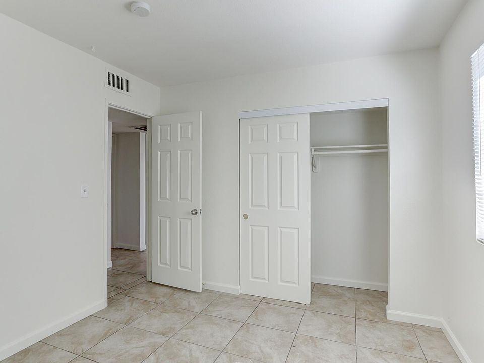 1st image of 225 E Foster St #6