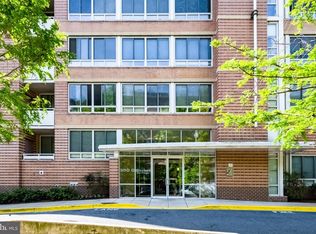 350 G St SW APT N102, Washington, DC 20024