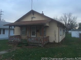 122 S Poplar St, Arthur, IL 61911
