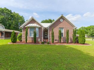 910 Old Jackson Rd, Henderson, TN 38340