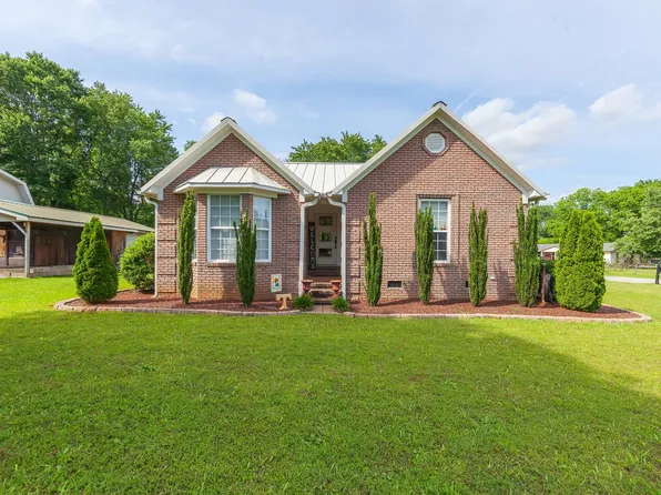 910 Old Jackson Rd, Henderson, TN 38340