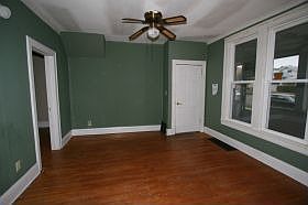 3rd image of 268 Annapolis St W