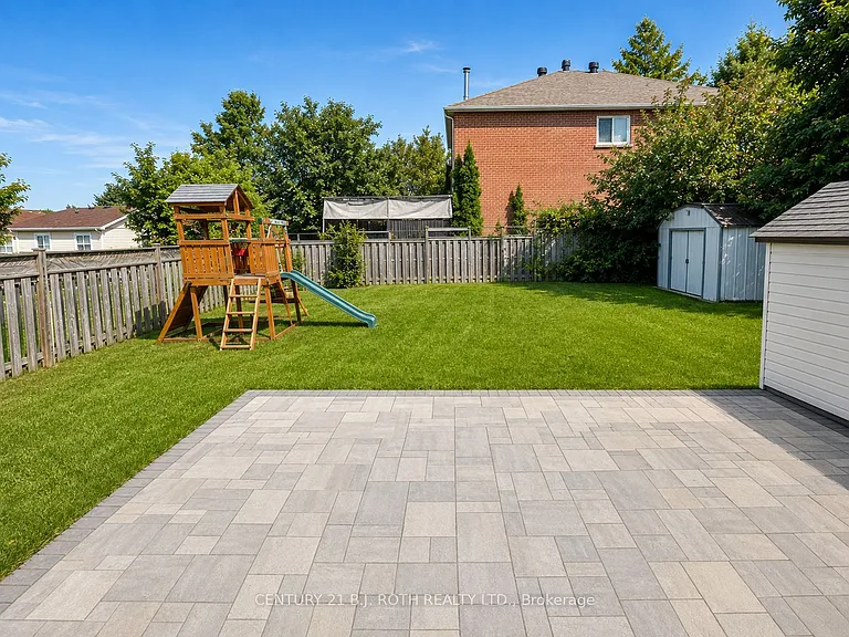 56 Livingstone St W — Photo 2