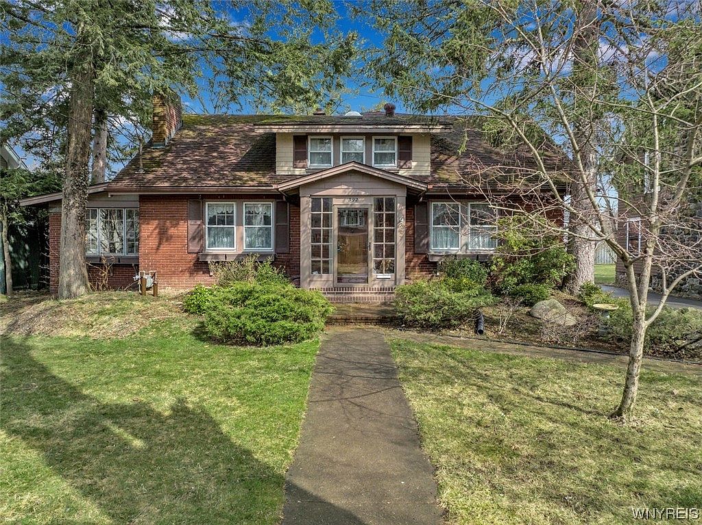 392 Girard Ave, East Aurora, NY 14052 Zillow