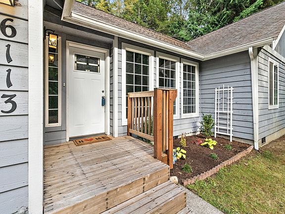 3rd image of 6113 Patrosa Ln SE