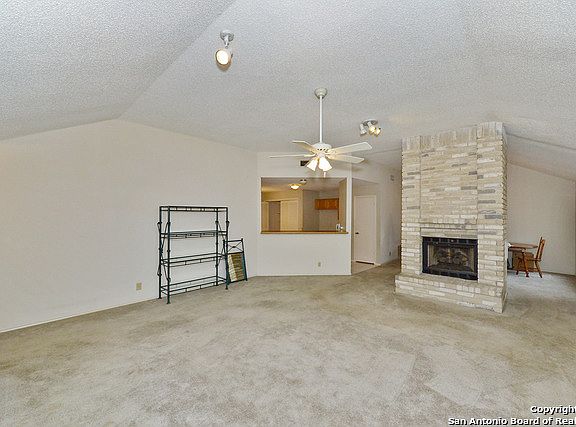 4th image of 10910 Lake Path Dr