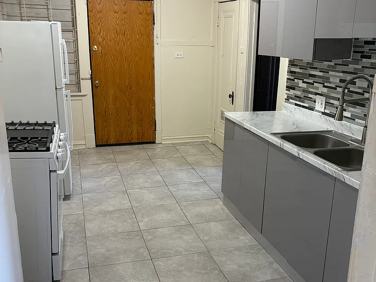 6018 S Vernon Ave #2 — Photo 12