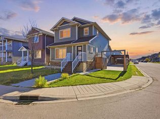 5 N Taralake Vw NE, Calgary, AB T3J 0A3