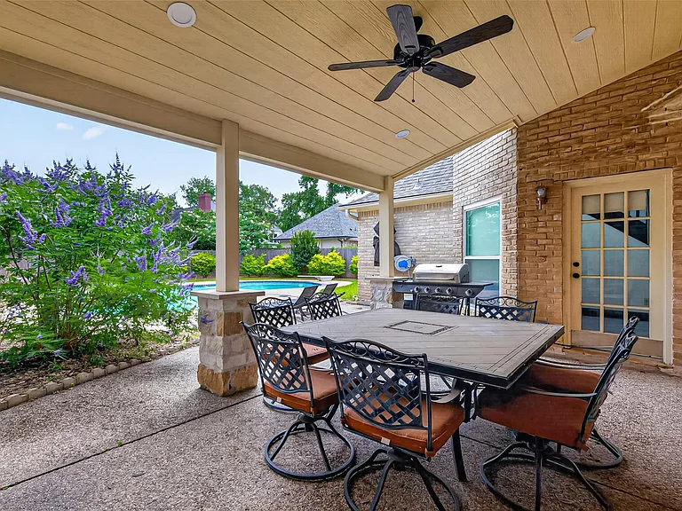 15106 Dawnbrook Dr — Photo 48