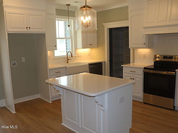 3rd image of 3806 Lightwater Lane