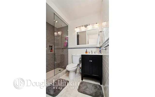 Rented by Douglas Elliman | media 38