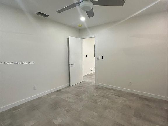 4th image of 213 SW 1st Ct #213