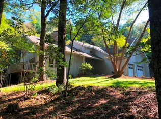 773 Raintree Rd, Hillsville, VA 24343