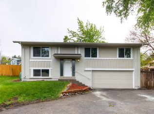 12454 W Connecticut Dr, Lakewood, CO 80228