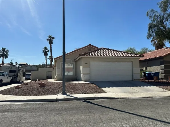 1001 Transom Dr, Las Vegas, NV 89128