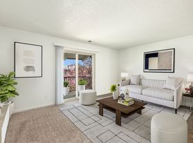 Lakemont Apartments