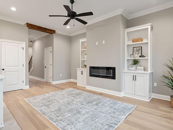4th image of 100 Mary Ann Dr