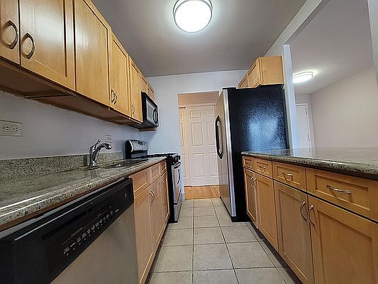 2nd image of 70 W 93rd St APT 17-C