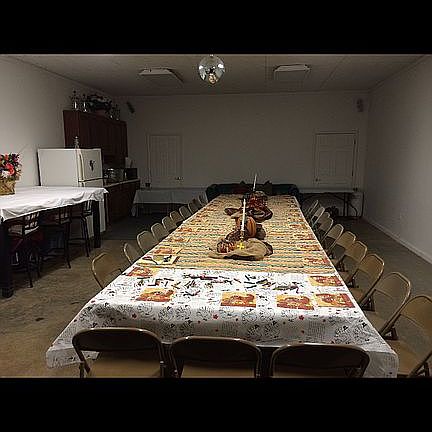 Has a full bath in shop22x44