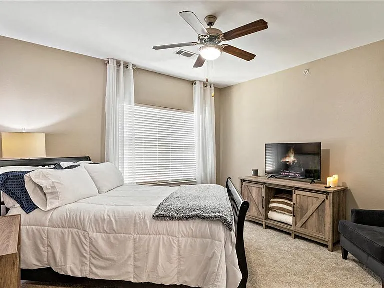 Creed Canyon Apartments — Photo 42
