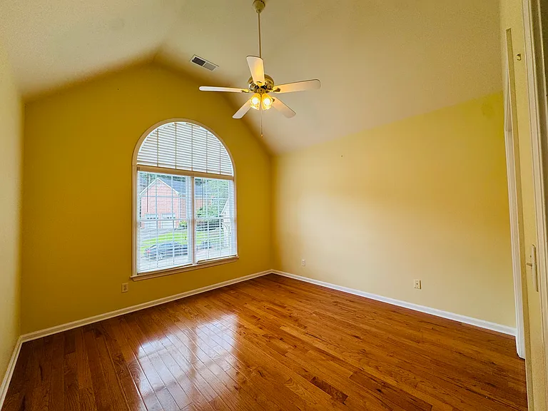 595 Oak Alley Way — Photo 23