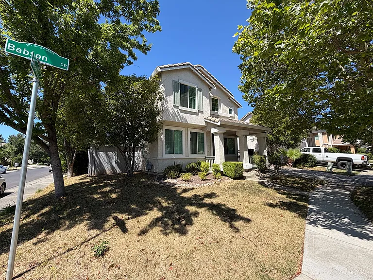 2821 Babson Dr — Photo 1