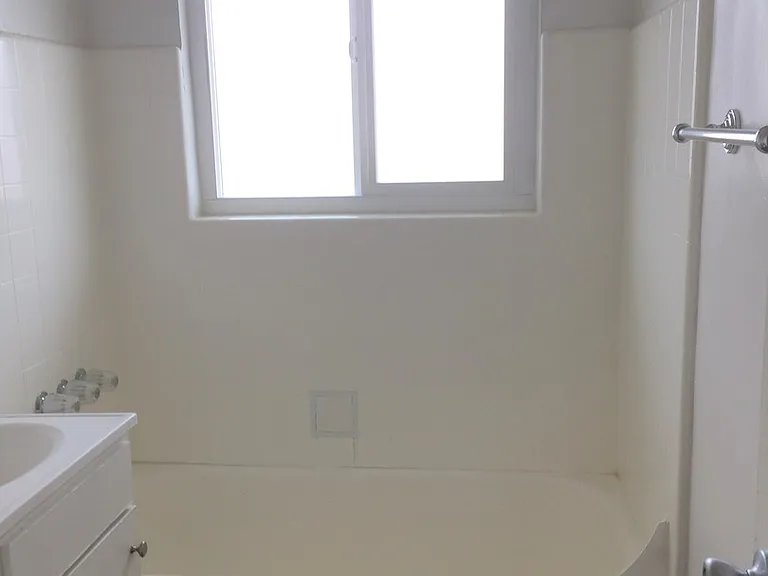 1465 Grand Ave — Photo 57
