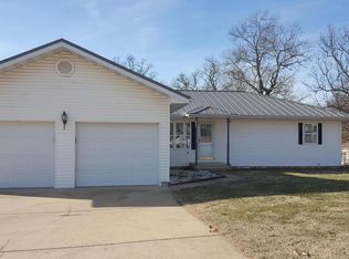 2449 McFarland Dr, West Plains, MO 65775