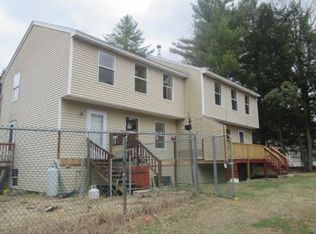 139B Old Town Rd, Weare, NH 03281