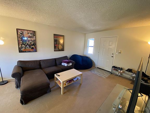 4th image of 1831 Purdue Ave #203
