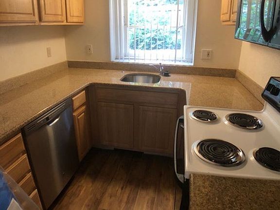 4th image of 1140 Euclid Ave #8181779