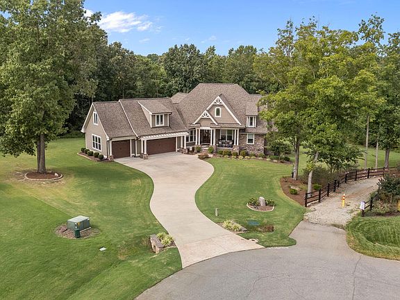 5th image of 519 Bellini Dr