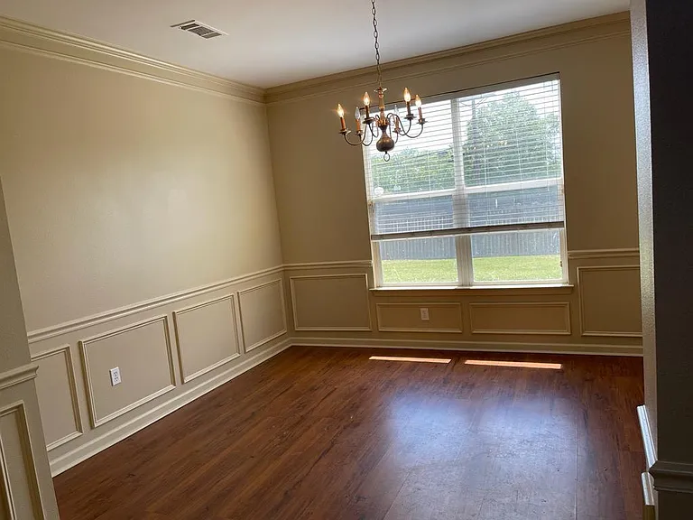 10037 Sandhill Ct — Photo 5