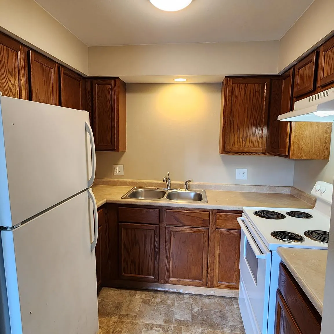 1 bed, 610 sqft, $850 — Photo 4