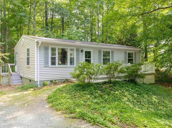 1 Inlet Cir, Palmyra, VA 22963