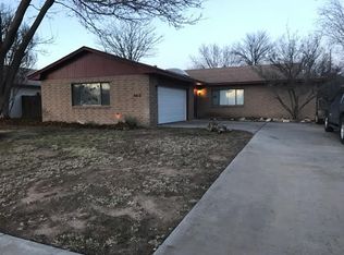 3415 Mission Arch Dr, Roswell, NM 88201