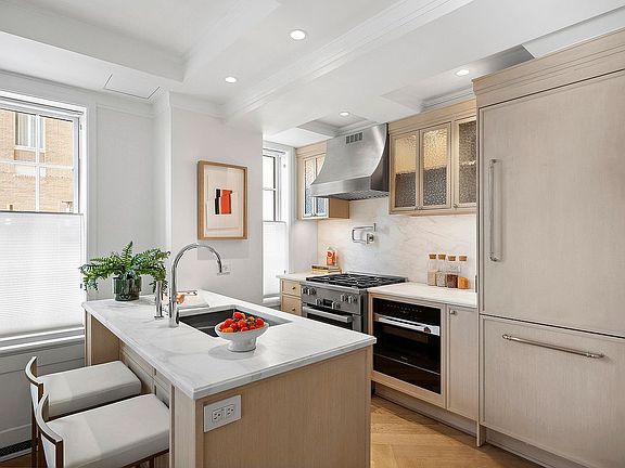 4th image of 360 Central Park W APT 7C