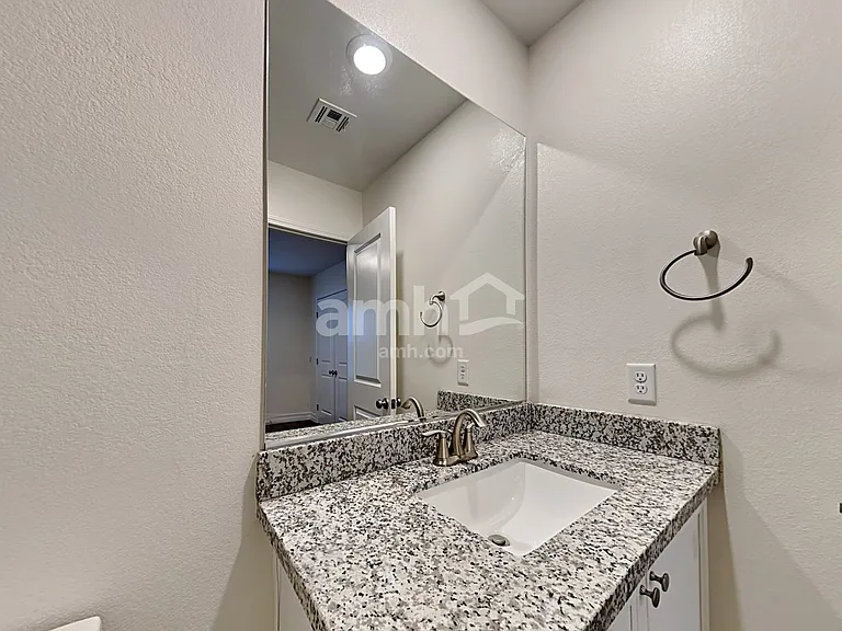 5808 Petronius St — Photo 20