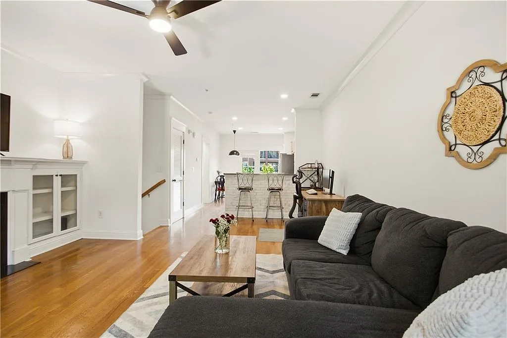655 Mead St SE — Photo 4