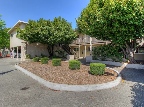 805 W 9th St, Santa Rosa, CA 95401