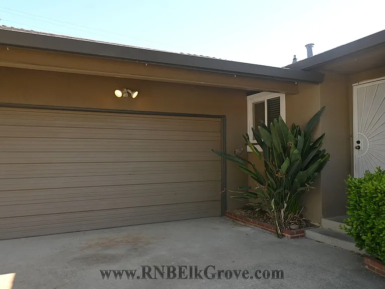 2620 Fernandez Dr — Photo 3