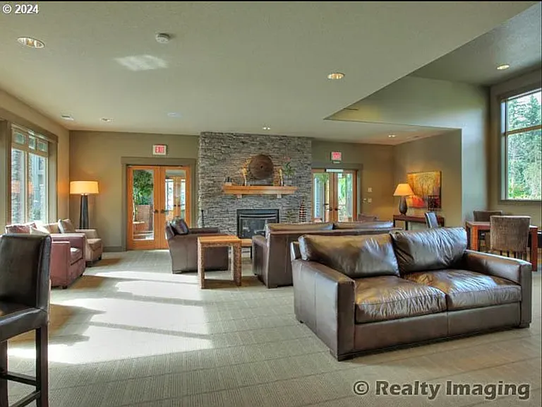 7940 NE Miriam Way — Photo 16