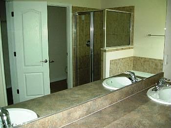 3rd image of 381 Sanwick Dr