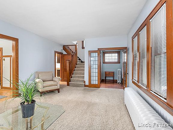 4th image of 707 Lincoln Ave NW