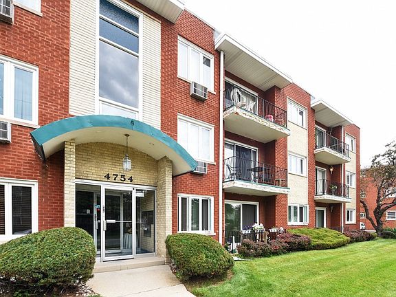 3rd image of 4754 W 101st St APT 6B