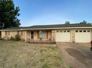 33118 Square Top Rd, Anadarko, OK 73005