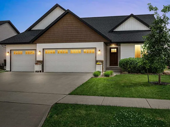 4263 Calder Dr, Marion, IA 52302